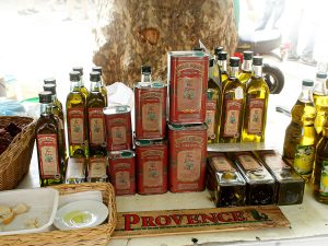 Huile d'olive sur un marché provençal